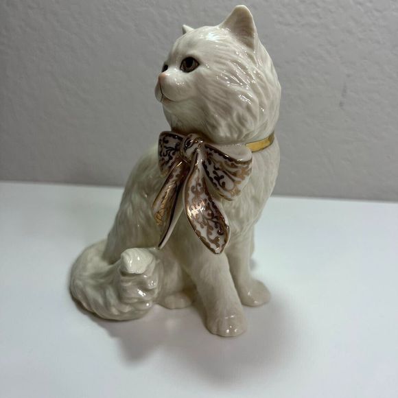 Lenox Fine China Sitting Pretty Cat Figurine Trimmed in Gold B090 - Picture 5 of 8